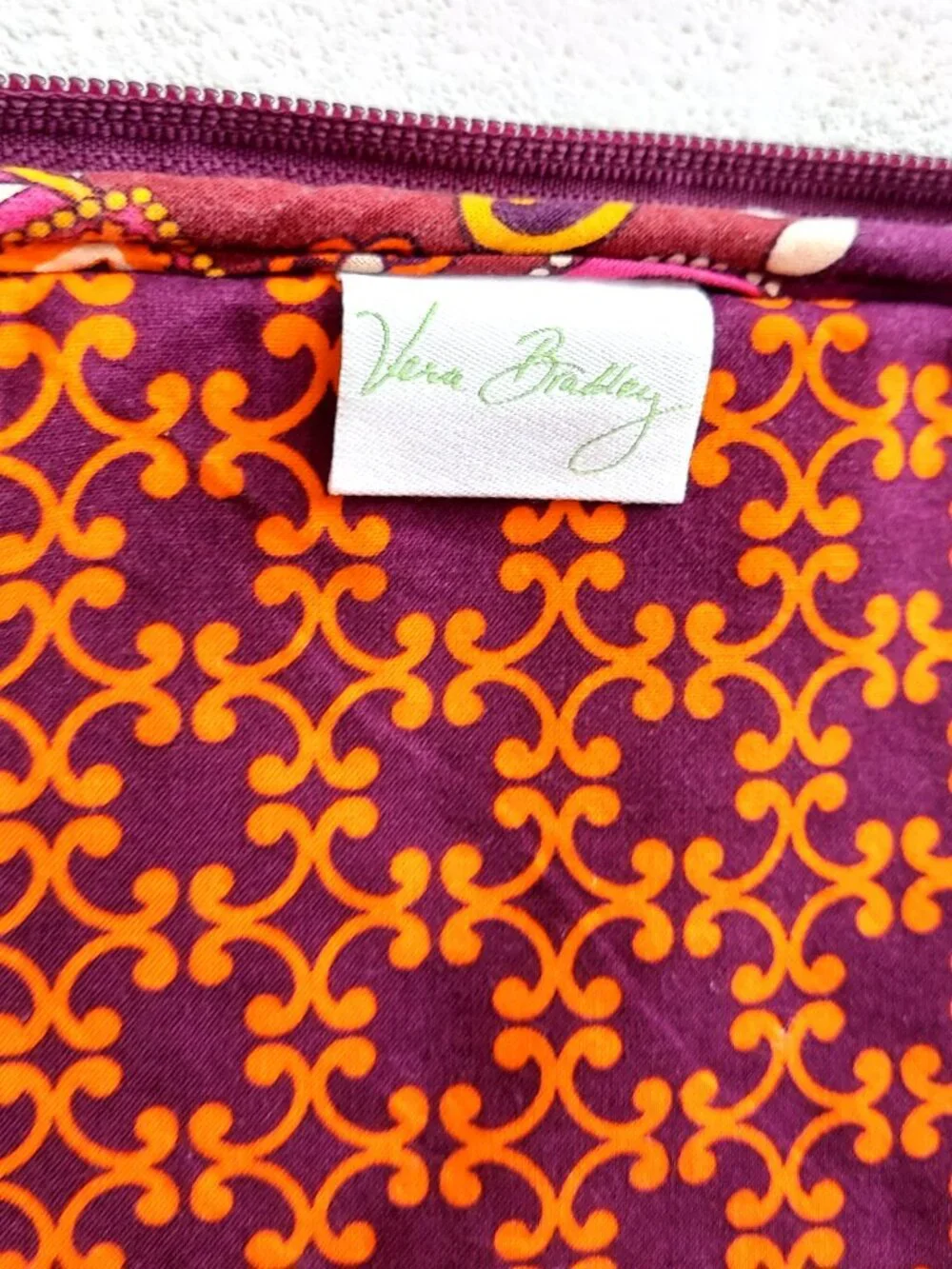 New VERA BRADLEY Paisley computer tablet case purple/pink Zip NWOT
